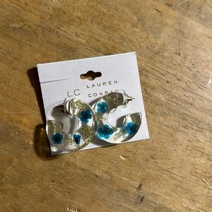 LC Lauren Conrad Acrylic Floral Flower Earrings